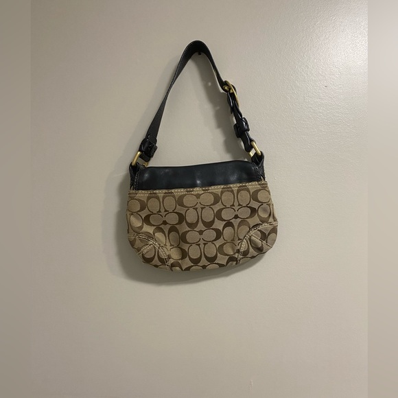 Coach Mini Brown Shoulder Bag. Serial: H0773-11441. - Picture 2 of 7